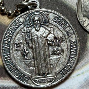 Saint Benedict Italy Religious Medal Steel Chain Necklace Cross and S…